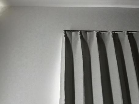 グレーのカーテンと白い壁 グレーのカーテンと白い壁 カーテン,壁,背景の写真素材