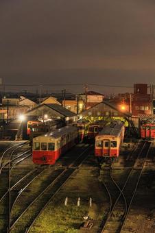 小湊鐵道 小湊鐵道,夜明け前,始発駅の写真素材