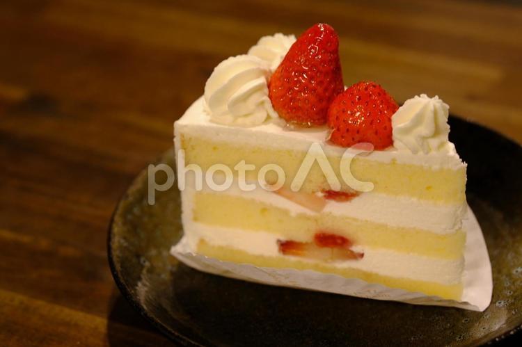 お家デザートのショートケーキの素材 デザート,スイーツ,ショートケーキの写真素材