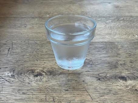 水　グラス　お冷や 飲食,飲食店,レストランの写真素材
