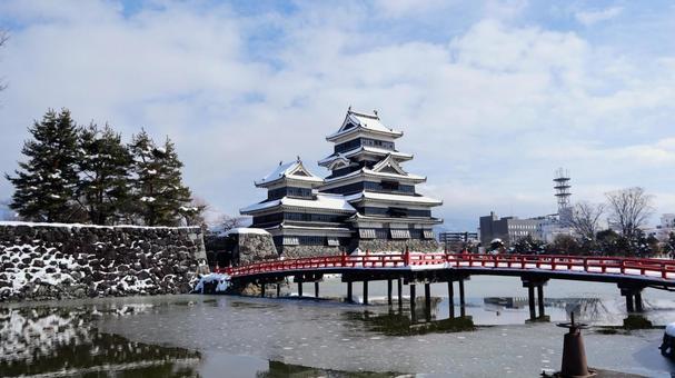 冬の松本城 松本城,長野観光,城の写真素材