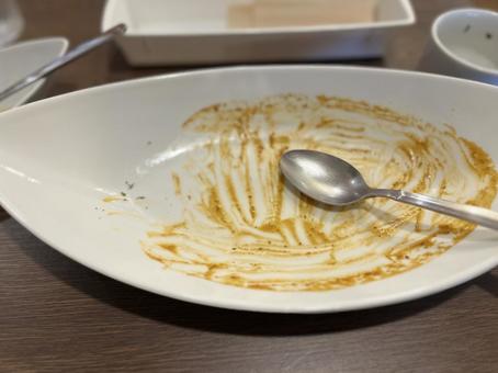 食べ終わったカレーライスのお皿 食べ終わったカレーライスのお皿 食べ終わった,器,カレーライスの写真素材