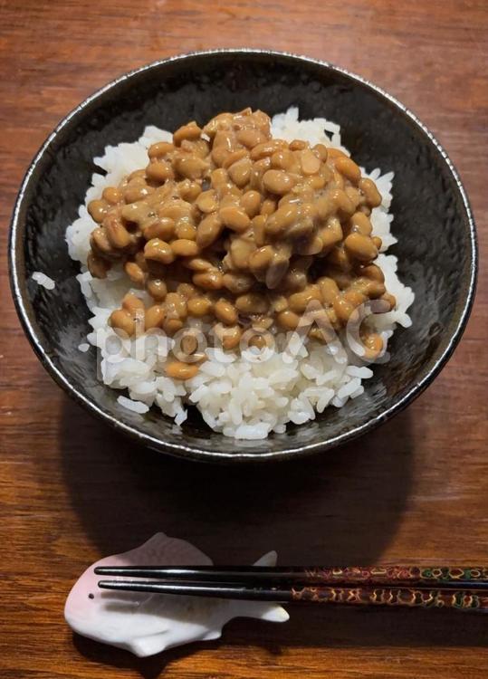 あきたこまち昆布ご飯に納豆の茶碗飯 茶碗飯,あきたこまち,七分突きの写真素材