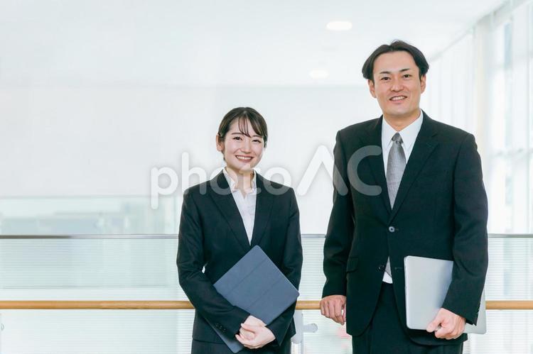 ビジネスマンとビジネスウーマン ビジネス,スーツ,ビジネスマンの写真素材