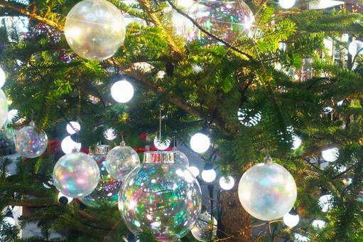 多数のクリスマスの飾り 多数のクリスマスの飾りの写真