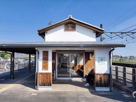 JR関西本線「井田川駅」の駅舎 jr関西本線,井田川駅,駅舎の写真素材