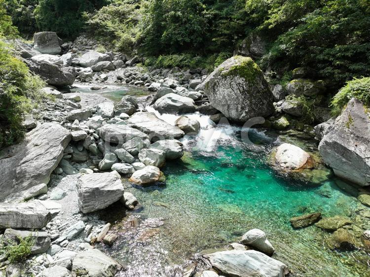 愛媛県西条市　谷川の風景 谷川,川,川辺の写真素材