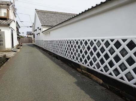 白壁が続く道 白壁が続く道の写真