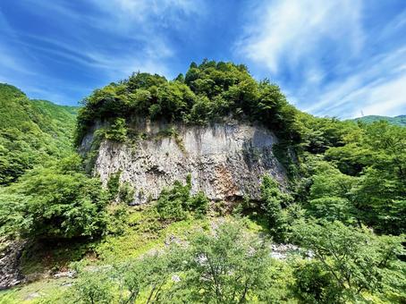 青空と巌立峡 青空と巌立峡 空,巌立峡,溶岩の写真素材