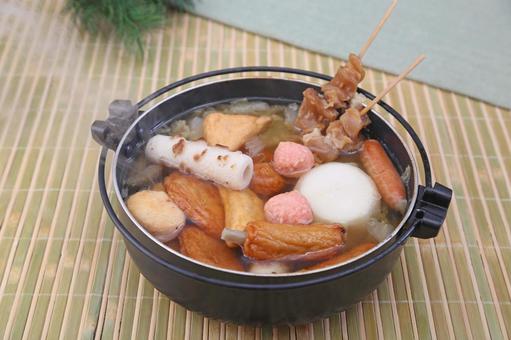 おでん おでん,牛スジ,ちくわの写真素材