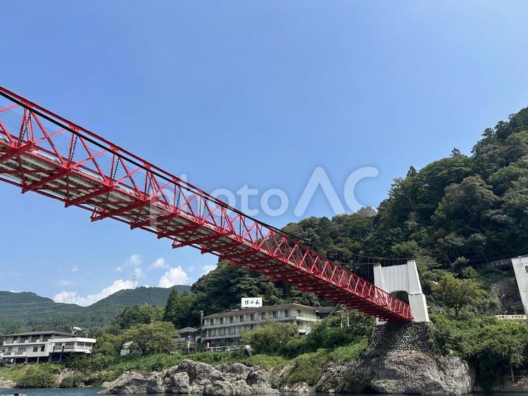 赤い吊り橋　美濃市 赤い吊り橋,赤,吊り橋の写真素材