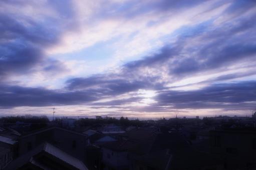 夜明けの空 夜明けの空 夜明け,空,朝焼けの写真素材