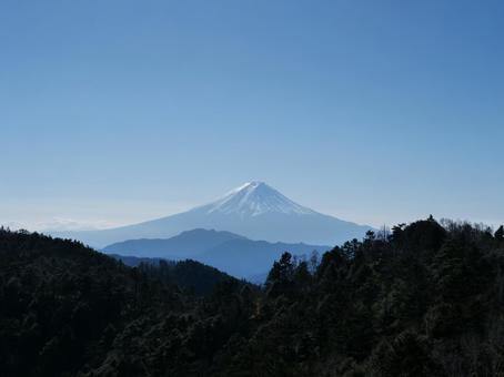 小金沢山から望む富士山 小金沢山から望む富士山 小金沢山,大月市,甲州市の写真素材