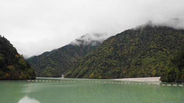 秘境の高瀬ダム 風景 秘境の高瀬ダム 風景 高瀬ダム,ダム,湖の写真素材
