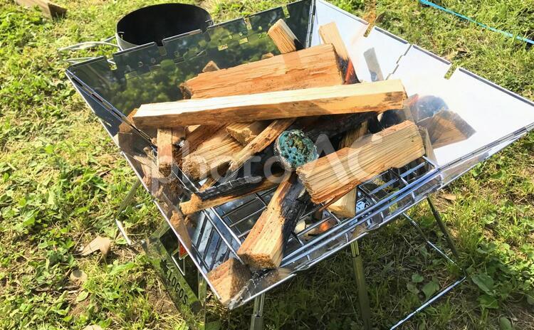 キャンプのたき火台 キャンプ,木,たき火の写真素材