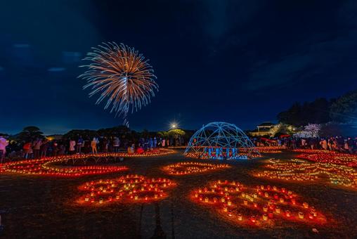 偕楽園　イルミネーションと花火 偕楽園,花火,夜空の写真素材