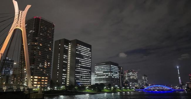 夜景・ライトアップ・橋・ビル 夜景・ライトアップ・橋・ビル 夜景,ミッドナイト,ビルの写真素材