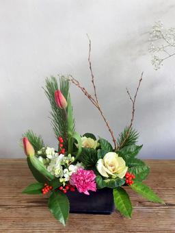 お正月の生け花 生け花,松,葉牡丹の写真素材