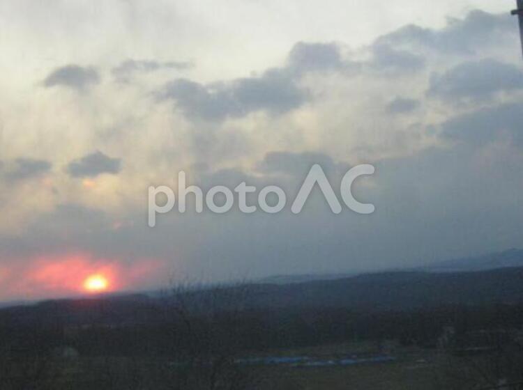 11月晩秋の道北出張　夕暮れ時 11月,オレンジ,北海道の写真素材