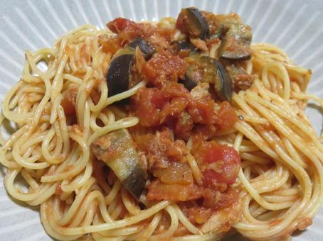 茄子とトマトのスパゲティ パスタ,茄子,トマトソースの写真素材