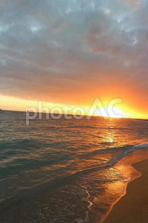 サンセット　夕日 日暮れ,太陽,暁の写真素材