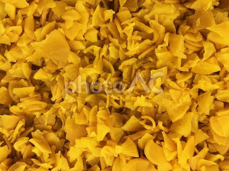 大根の漬物(黄色) 大根の漬物,大根,漬物の写真素材
