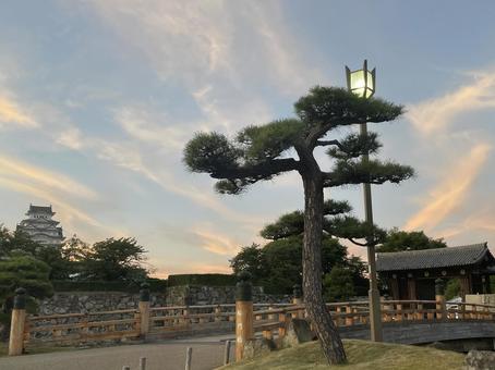 Otemon Gate and Himeji Castle, JPG