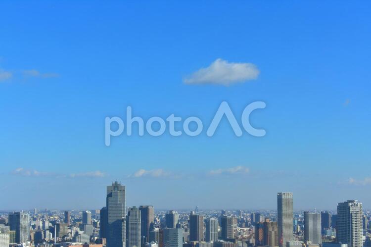 ビルと青空　都会と青空 イメージ,素材,ビルの写真素材