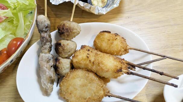 串揚げと焼き鳥 串揚げ,焼き鳥,衣の写真素材