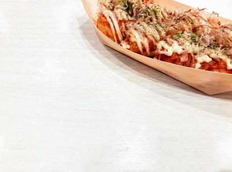 出来立ての美味しそうなたこ焼き 出来立ての美味しそうなたこ焼き たこ焼き,昼ご飯,ランチの写真素材