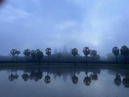 黎明のアンコールワット 黎明のアンコールワット アンコールワット,カンボジア,寺院の写真素材