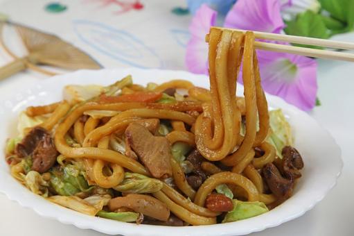 焼きうどん 焼きうどん 焼きうどん,うどん,ホルモン焼きうどんの写真素材