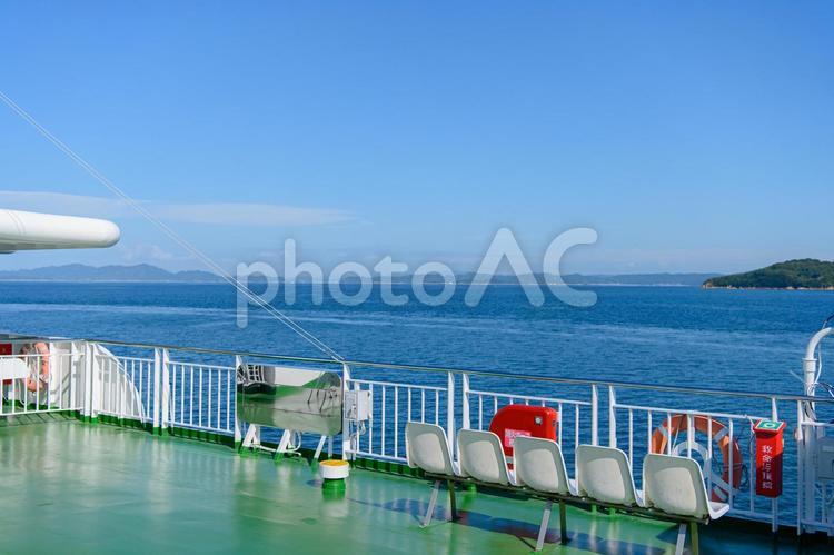 船から見た瀬戸内海 高松港,船,自然の写真素材