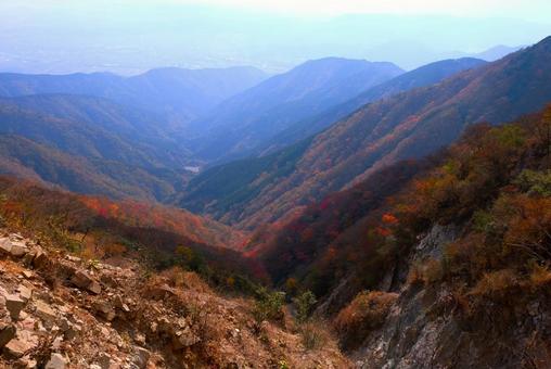 Autumn foliage seen from the hiking trail, JPG