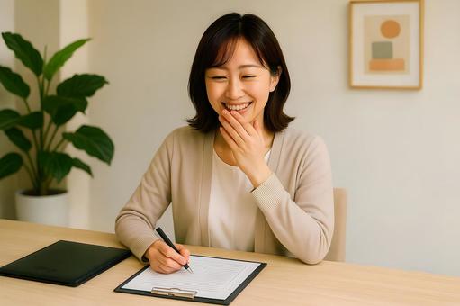 楽しむ人事女性の写真