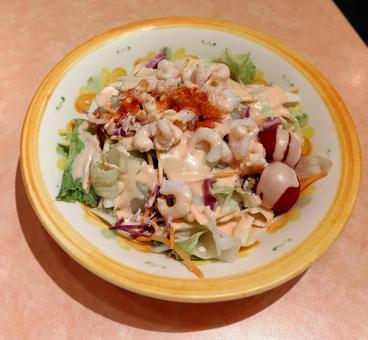 小エビのサラダ おいしい,サイゼリヤ,イタリアンの写真素材