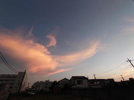 市街地の夕暮れ 市街地の夕暮れ 空,夕焼け,市街地の写真素材