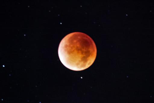 皆既月食(2025年9月8日) 皆既月食(2025年9月8日)の写真
