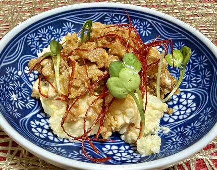 肉みそポテトサラダ 肉みそポテトサラダ,ポテトサラダ,肉みその写真素材