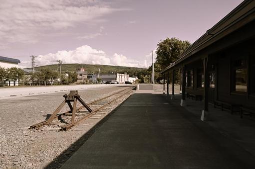 Abandoned station, JPG Abandoned station, JPG