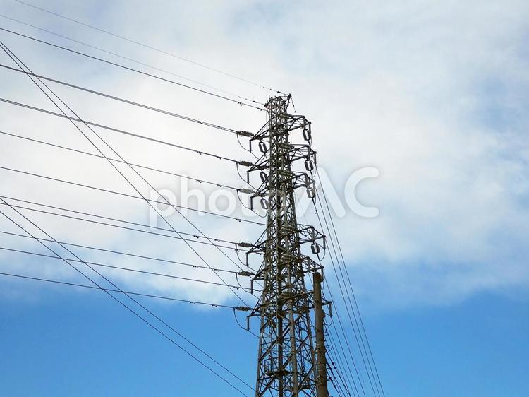 鉄塔がある風景 鉄塔,送電線,電線の写真素材