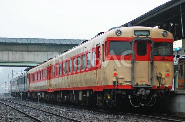 ディーゼルカー　キハ５８ 鉄道,団体列車,観光列車の写真素材