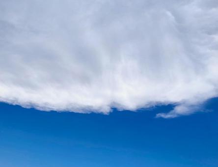 雲と空の境目 雲と空の境目 空,雲,青空の写真素材
