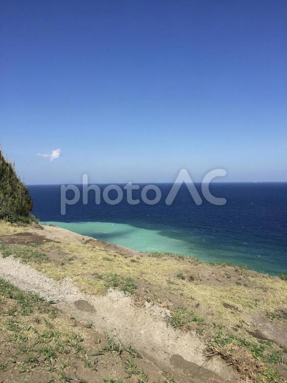 薩摩硫黄島のエメラルドグリーンの海 海,エメラルドグリーンの海,薩摩硫黄島の写真素材