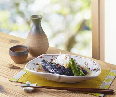 日本酒にあう茄子の揚げびたし 茄子の揚げ浸し,ナス,揚げびたしの写真素材