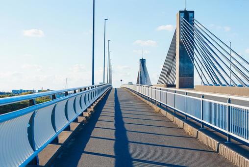 近代的なディテールの美しい橋 近代的なディテールの美しい橋 とびうお大橋,橋,アーチ型の写真素材