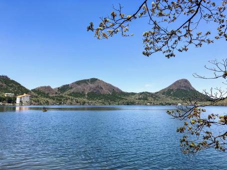 春の榛名湖 春の榛名湖 榛名湖,湖面,湖の写真素材