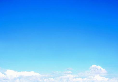 青空と白い雲と太陽の紫外線UVカット風景 青空と白い雲と太陽の紫外線UVカット風景 空,入道雲,夏の写真素材