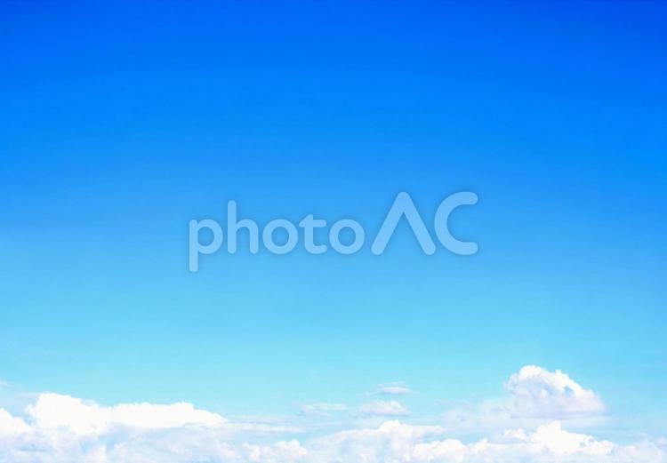 青空と白い雲と太陽の紫外線UVカット風景 空,入道雲,夏の写真素材