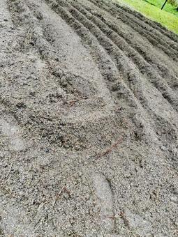 耕された土の畝 園芸,花壇,畝の写真素材